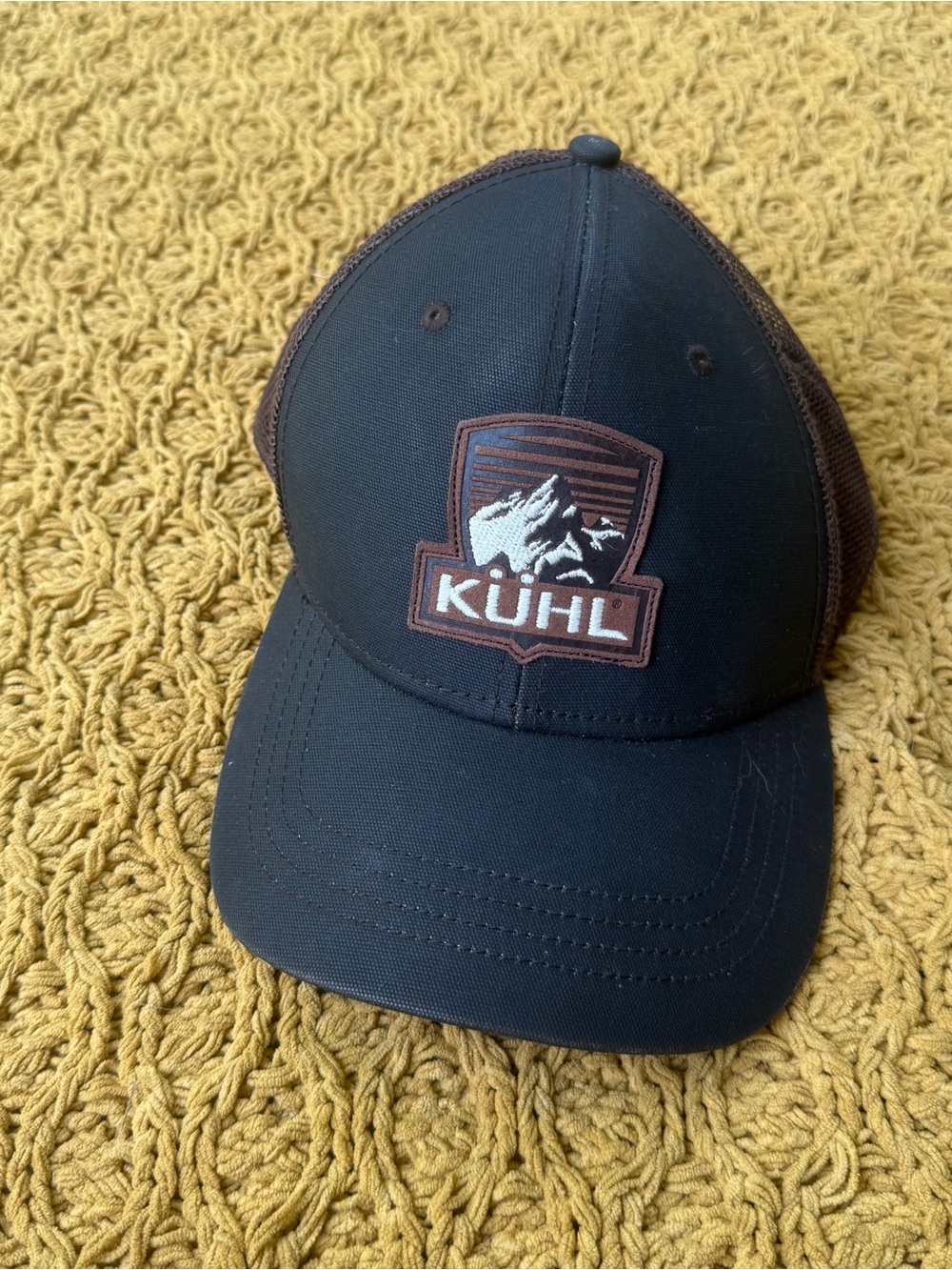 Kuhl Hat Cap Brown Black Mountain Logo Snapback Adjustable Mesh Trucker Hiking
